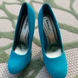 BAMBOO Velvet Heels (9) NEVER WORN